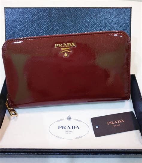 prada wallet genuine